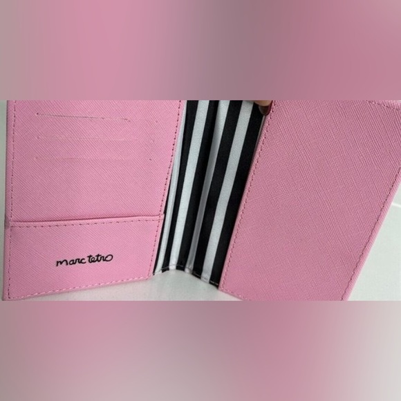 NEW Marc Tetro Pink Cat Bi-Fold Wallet Passport Card Case - Picture 5 of 8